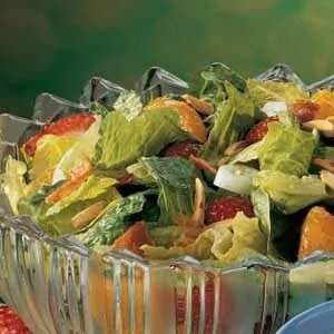 Berry-Mandarin Tossed Salad