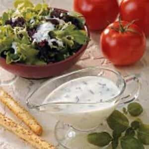 Buttermilk Basil Salad Dressing