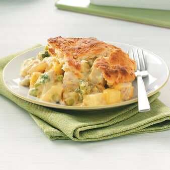Chicken Potpie with Cheddar Biscuit Topping