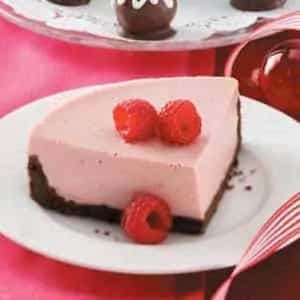 Chilled Raspberry Cheesecake