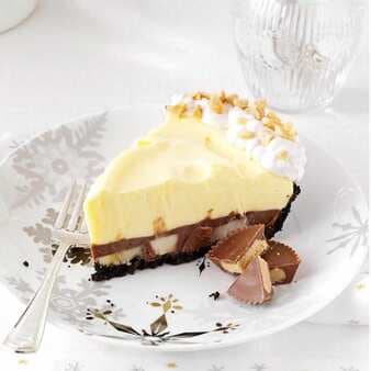 Chocolate & Peanut Butter Pudding Pie With Bananas