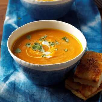 Creamy Carrot & Tomato Soup
