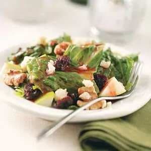 Crunchy Walnut Salad
