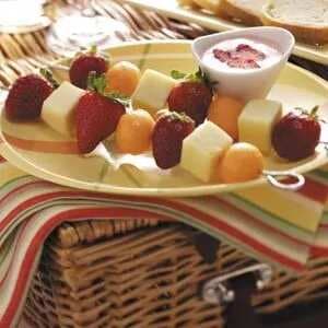 Fruit 'n' Cheese Kabobs with Strawberry Dip
