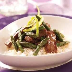 Gingered Beef and Asparagus Stir-Fry