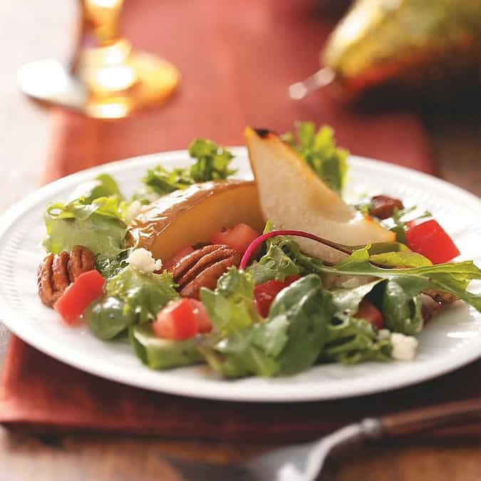 Gorgonzola Pear Tossed Salad