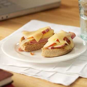 Open-Faced Ham and Apple Melts