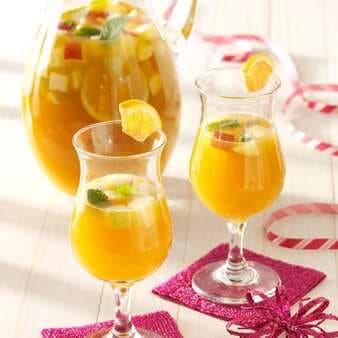 Spicy Apricot Sangria