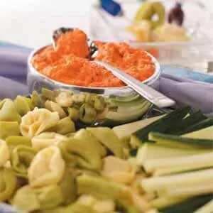 Tortellini with Roasted Red Pepper Dip