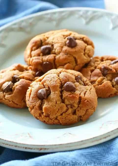 5 Ingredient Peanut Butter Chocolate Chip Cookies