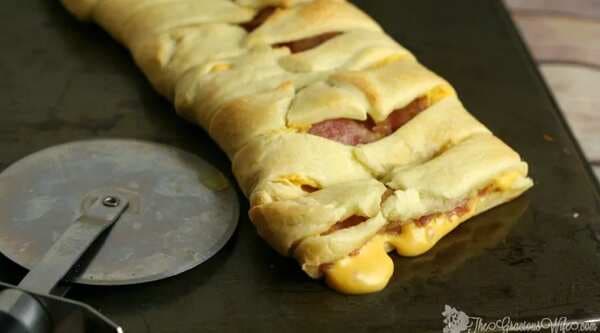 Bacon Grilled Cheese Braid