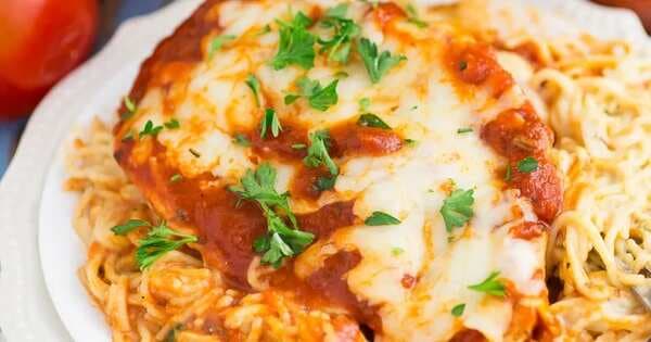 One Dish Baked Cheesy Chicken and Pasta
