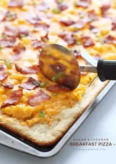 Bacon And Cheddar Breakfast Pizza