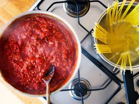 Launa's Spaghetti Sauce With Shredded Pork And Meatballs