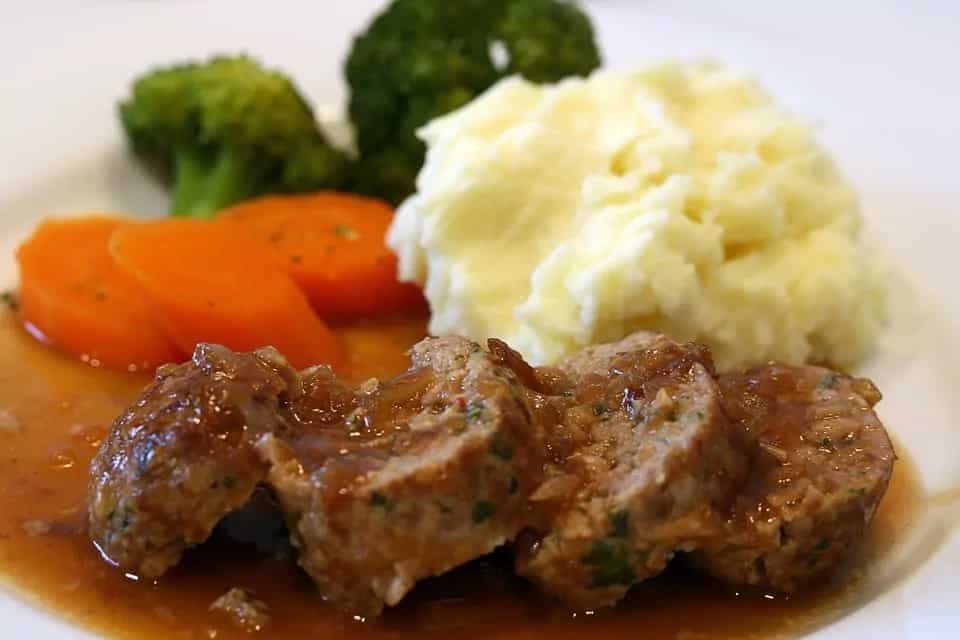 Meatloaf With Sour Cream