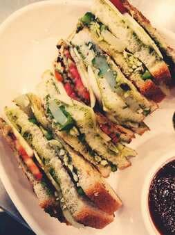 Mint-Coriander Chutney Veggie Sandwich