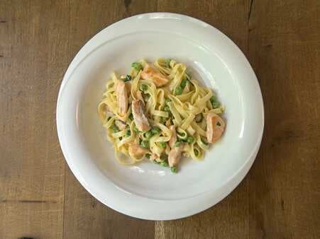 Salmon With Fettuccine