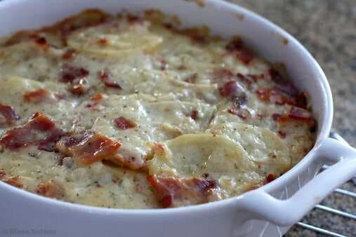 Creamy Scalloped Potatoes With Bacon