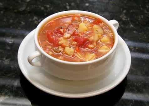 Slow Cooker Manhattan-Style Clam Chowder