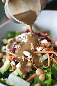 Vegan Balsamic Vinaigrette Salad Dressing
