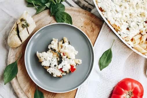 Vegetarian Oven-Baked Pasta With Ricotta Cheese And Spinach