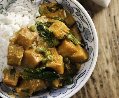 Vegan Red Curry Tofu With Vegetables