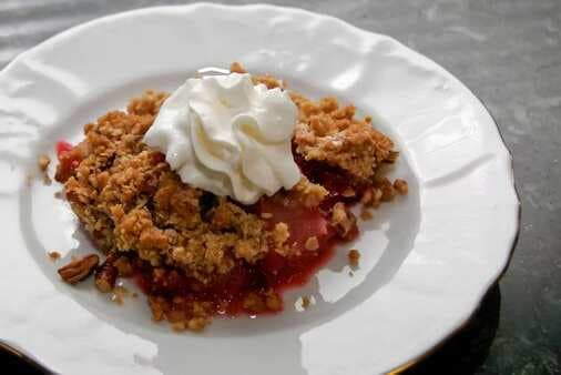 Apple Cranberry Crisp With Oat Topping