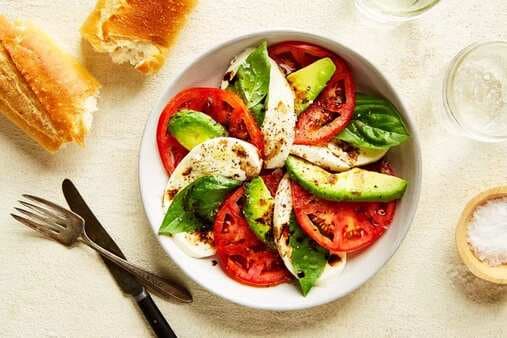 Avocado Tomato And Mozzarella Caprese Salad