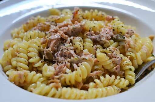 Pasta With Garlic Lemon Capers And Tuna