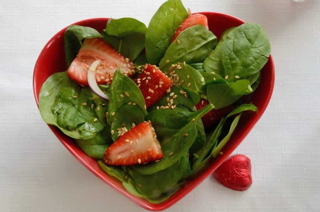 Healthy No Fat Strawberry Spinach Salad