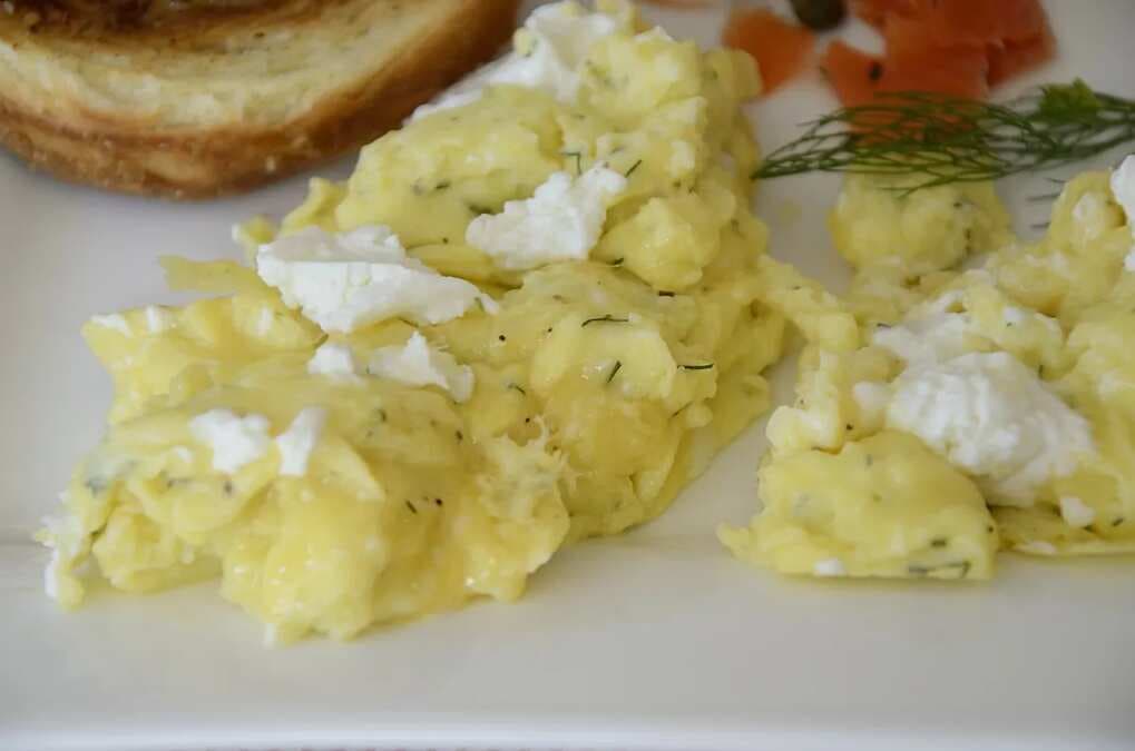 Scrambled Eggs with Goat Cheese and Dill