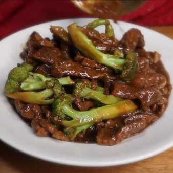 Beef And Broccoli In Oyster Sauce
