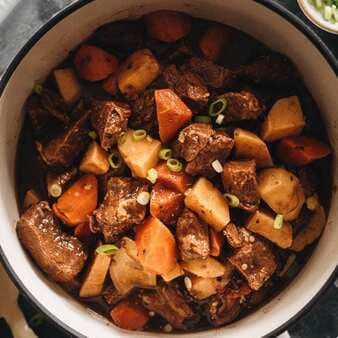 Chinese Beef Stew With Daikon