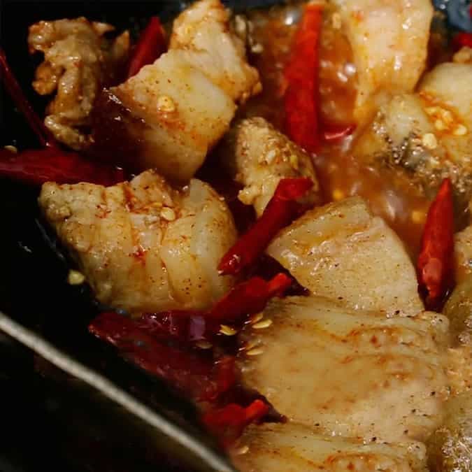 Paksha Bexuk/Pork With Dried Chillies
