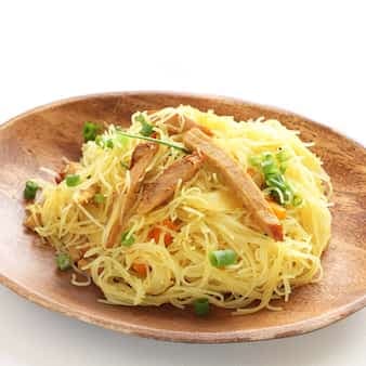 Tsao Mi Fun (Taiwanese Fried Rice Noodles)