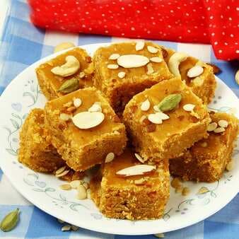 Mohanthal/Traditional Gujarati Sweet
