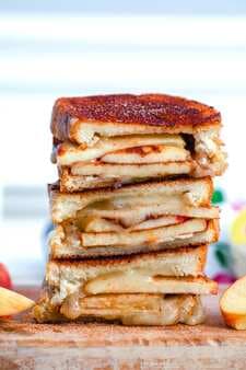 Cinnamon Sugar Brie and Apple Grilled Cheese