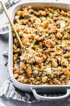 Cornbread Stuffing With Sausage And Apples