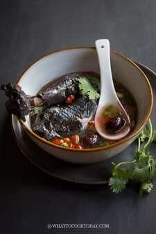 Chinese Herbal Black Chicken-silkie Soup