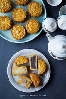 Baked Mooncakes-yue Bing