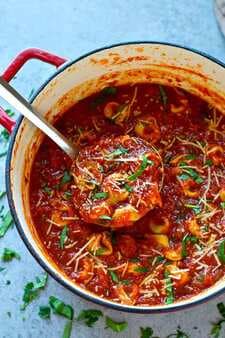 Creamy Tortellini Basil Tomato Soup