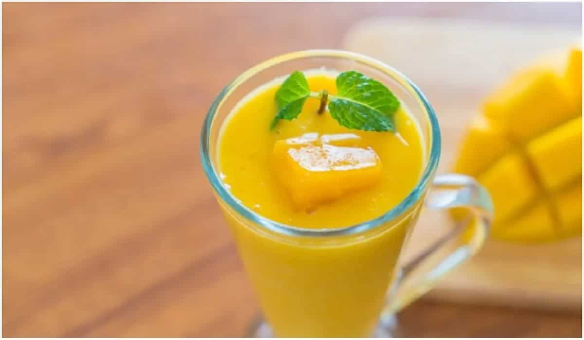 7 Varieties Of Mango Milkshakes You Can Enjoy This Summer
