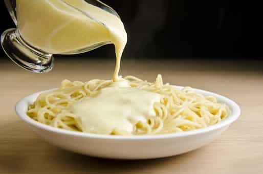 5 Healthy Substitutes For Creamy White Sauce Without Cheese
