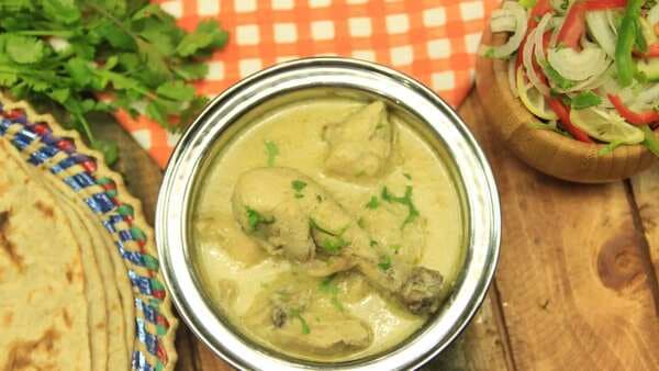 Doi Murgi: A Scrumptious Chicken Curry Perfect For Lunch