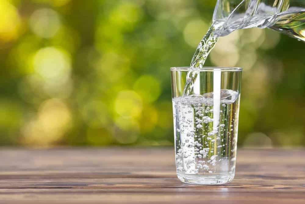 Drinking Water Before Or After Meals? Here’s What To Know 