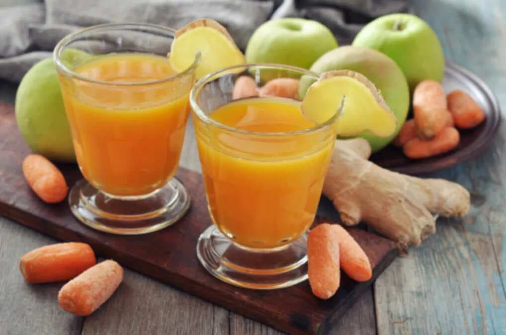 Make Nutritious Apple, Carrot And Ginger Juice In 3 Simple Steps