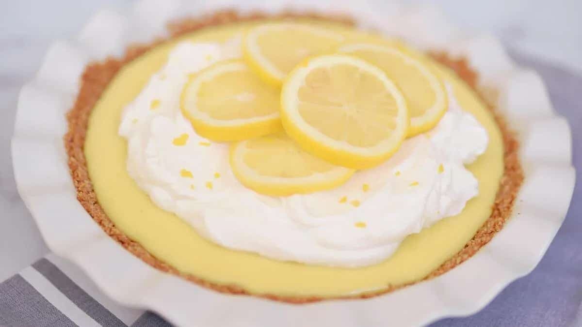 Startle Your Taste Buds With No Bake Lemon Tart