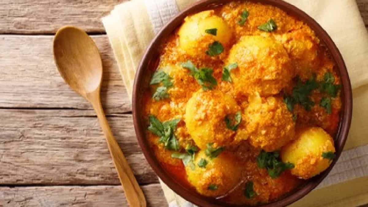 Navratri 2022: This No Onion-Garlic Dum Aloo Is A Perfect Lunch 