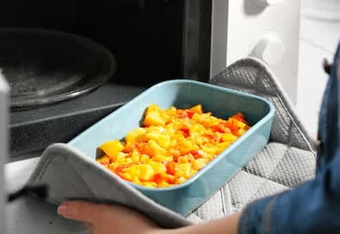 Keep 8 Things In Mind While Cooking In Microwave