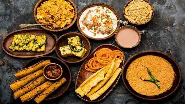 Navratri Platter Gets Balanced With These Gujarati Dishes
